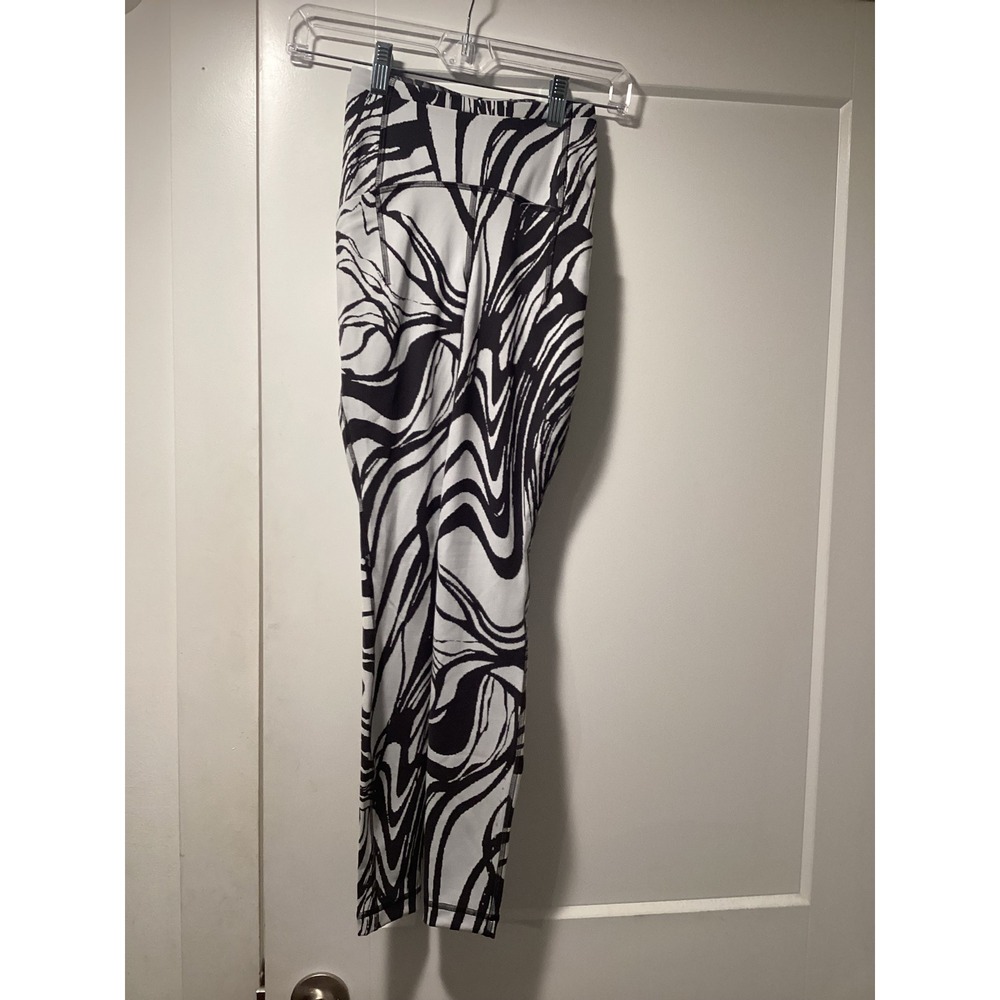 NWOT‎ Lululemon Wunder Train High Rise Tight 25 Ripple Wave Black White Size 0